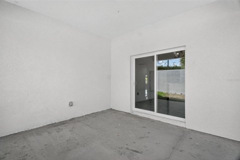 Casa en alquiler en Umatilla, Florida, 4 dormitorios, 145.2 m2 № 1871243 - foto 16