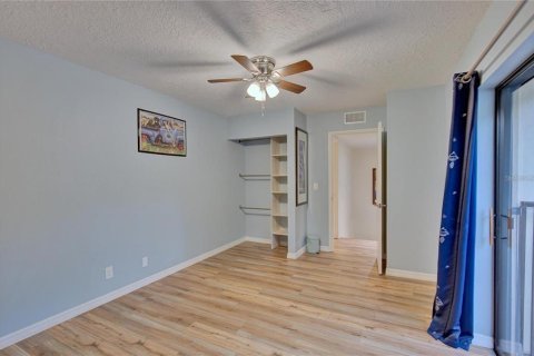 Townhouse in Palm Harbor, Florida 2 bedrooms, 124.86 sq.m. № 2277046 - photo 21