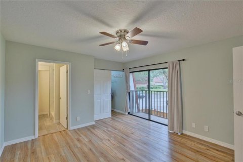 Townhouse in Palm Harbor, Florida 2 bedrooms, 124.86 sq.m. № 2277046 - photo 15