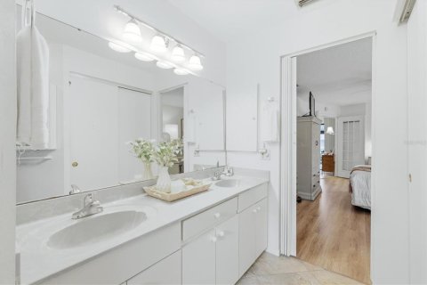 Casa en venta en Nokomis, Florida, 2 dormitorios, 132.48 m2 № 2116655 - foto 15