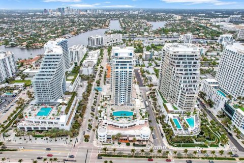 Condominio en venta en Fort Lauderdale, Florida, 2 dormitorios, 121.52 m2 № 1005108 - foto 1