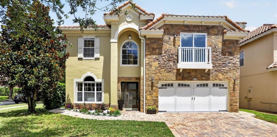 Villa ou maison à Orlando, Floride 5 chambres, 260.03 m2 № 2148107
