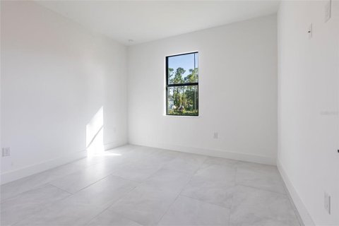 Casa en venta en North Port, Florida, 3 dormitorios, 155.8 m2 № 1869160 - foto 22
