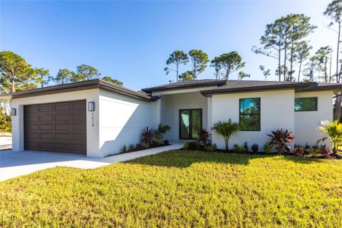 Casa en venta en North Port, Florida, 3 dormitorios, 155.8 m2 № 1869160 - foto 2