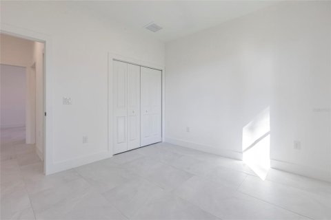 Casa en venta en North Port, Florida, 3 dormitorios, 155.8 m2 № 1869160 - foto 23