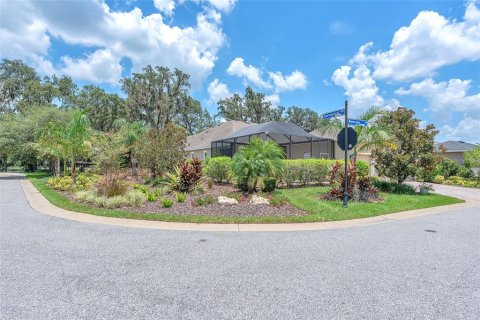 House in Fish Hawk, Florida 2 bedrooms, 248.05 sq.m. № 1855677 - photo 12