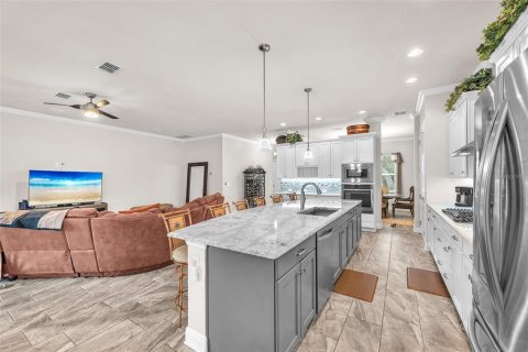 House in Fish Hawk, Florida 2 bedrooms, 248.05 sq.m. № 1855677 - photo 27