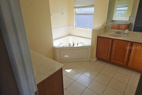 Villa ou maison à vendre à Tampa, Floride: 5 chambres, 260.78 m2 № 2431051 - photo 10