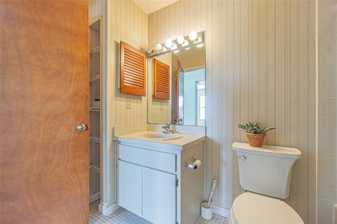 Townhouse in Tampa, Florida 2 bedrooms, 130.81 sq.m. № 1888565 - photo 15