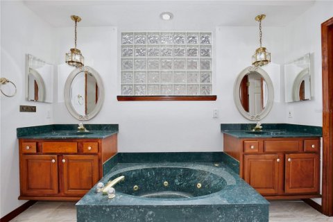 Villa ou maison à vendre à Orlando, Floride: 3 chambres, 227.7 m2 № 2437274 - photo 16