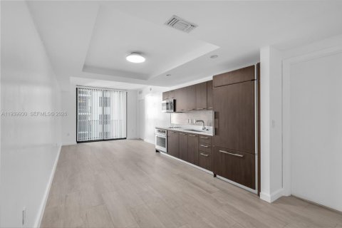 Condominio en alquiler en Miami, Florida, 1 dormitorio, 63.55 m2 № 1997288 - foto 19