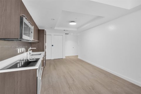 Condominio en alquiler en Miami, Florida, 1 dormitorio, 63.55 m2 № 1997288 - foto 4