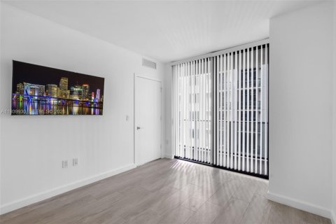 Condominio en alquiler en Miami, Florida, 1 dormitorio, 63.55 m2 № 1997288 - foto 13