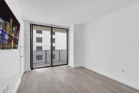 Condominio en alquiler en Miami, Florida, 1 dormitorio, 63.55 m2 № 1997288 - foto 14