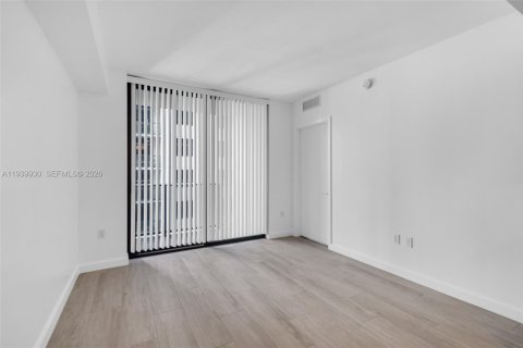 Condominio en alquiler en Miami, Florida, 1 dormitorio, 63.55 m2 № 1997288 - foto 17