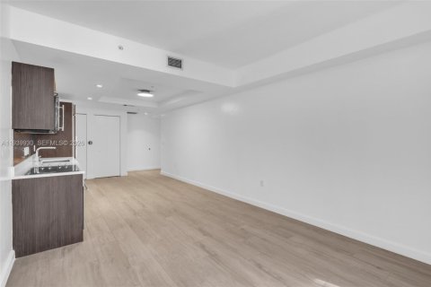 Condominio en alquiler en Miami, Florida, 1 dormitorio, 63.55 m2 № 1997288 - foto 10