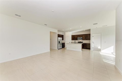 House in Bradenton, Florida 3 bedrooms, 154.5 sq.m. № 2215825 - photo 11