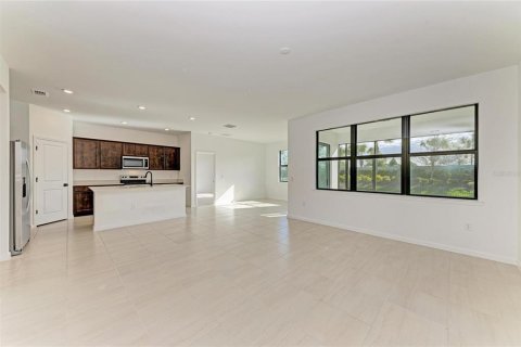 House in Bradenton, Florida 3 bedrooms, 154.5 sq.m. № 2215825 - photo 12