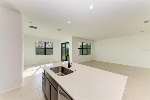 House in Bradenton, Florida 3 bedrooms, 154.5 sq.m. № 2215825 - photo 24