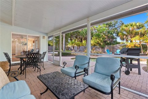 House in Sarasota, Florida 2 bedrooms, 115.85 sq.m. № 1918368 - photo 28