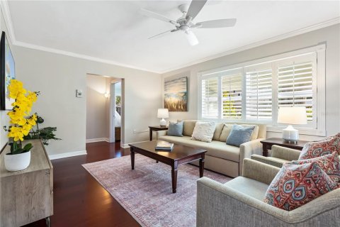 House in Sarasota, Florida 2 bedrooms, 115.85 sq.m. № 1918368 - photo 5