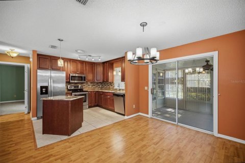 Villa ou maison à vendre à Lady Lake, Floride: 3 chambres, 129.32 m2 № 2400117 - photo 6