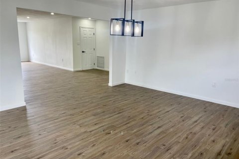 Villa ou maison à vendre à Port Charlotte, Floride: 3 chambres, 119.66 m2 № 2114451 - photo 10