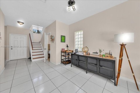 Touwnhouse à vendre à Weston, Floride: 3 chambres, 142.51 m2 № 2173190 - photo 2