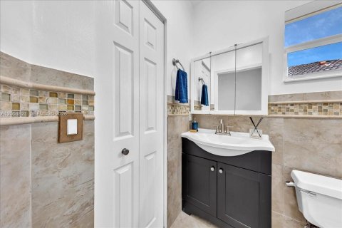 Touwnhouse à vendre à Weston, Floride: 3 chambres, 142.51 m2 № 2173190 - photo 14