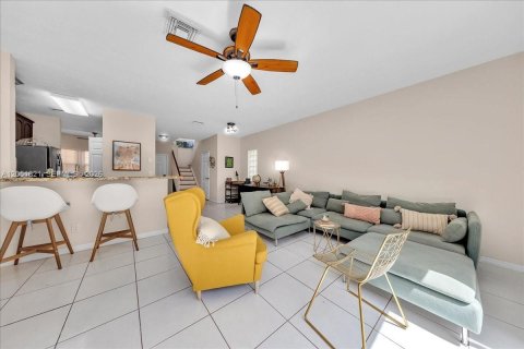 Touwnhouse à vendre à Weston, Floride: 3 chambres, 142.51 m2 № 2173190 - photo 9