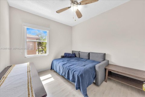 Touwnhouse à vendre à Weston, Floride: 3 chambres, 142.51 m2 № 2173190 - photo 13