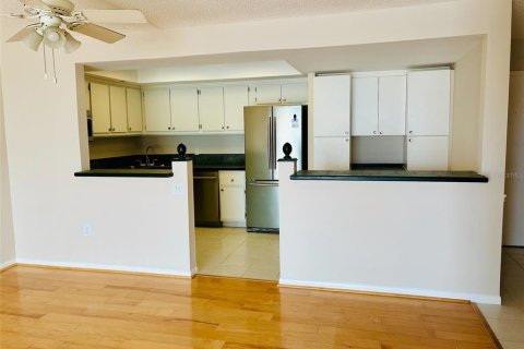 Condo in Clearwater, Florida, 2 bedrooms  № 1808887 - photo 8