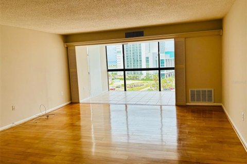 Condo in Clearwater, Florida, 2 bedrooms  № 1808887 - photo 5