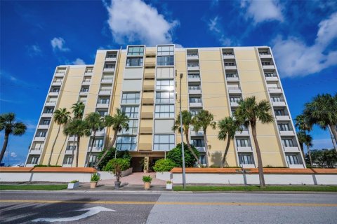 Condo in Clearwater, Florida, 2 bedrooms  № 1808887 - photo 30