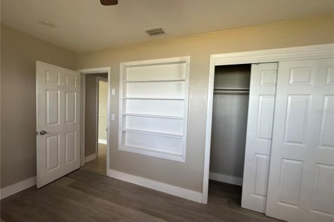 Villa ou maison à louer à South Pasadena, Floride: 3 chambres, 167.22 m2 № 2111681 - photo 13