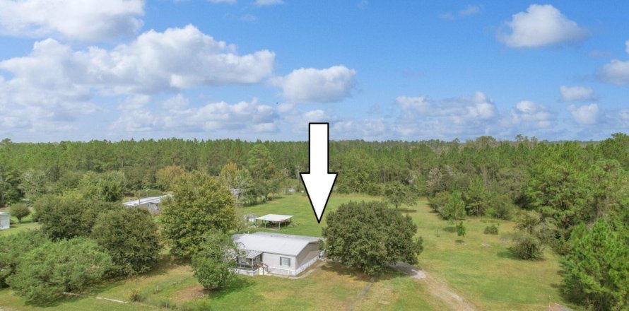 House in Palatka, Florida 3 bedrooms, 138.24 sq.m. № 774437
