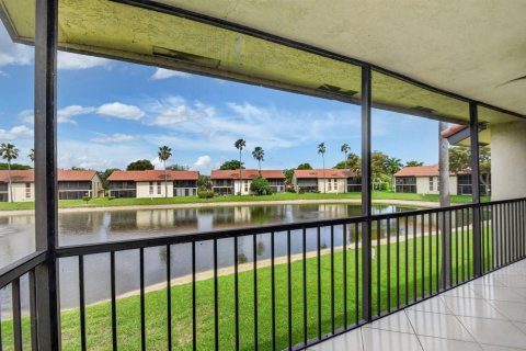 Condo in Boynton Beach, Florida, 3 bedrooms № 2187680 - photo 21