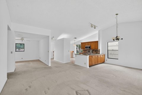 Condo in Boynton Beach, Florida, 3 bedrooms № 2187680 - photo 11