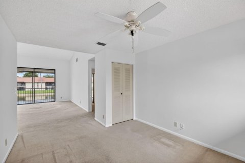 Condo in Boynton Beach, Florida, 3 bedrooms № 2187680 - photo 24