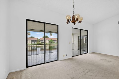 Condo in Boynton Beach, Florida, 3 bedrooms № 2187680 - photo 22