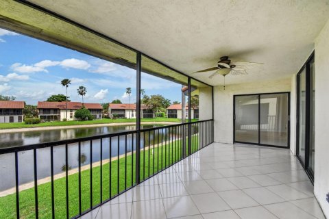 Condo in Boynton Beach, Florida, 3 bedrooms № 2187680 - photo 20