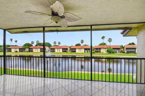 Condo in Boynton Beach, Florida, 3 bedrooms № 2187680 - photo 16