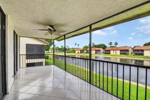 Condo in Boynton Beach, Florida, 3 bedrooms № 2187680 - photo 17