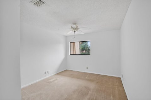 Condo in Boynton Beach, Florida, 3 bedrooms № 2187680 - photo 23