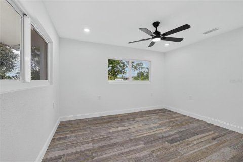 Villa ou maison à vendre à Punta Gorda, Floride: 4 chambres, 192.49 m2 № 2355927 - photo 18