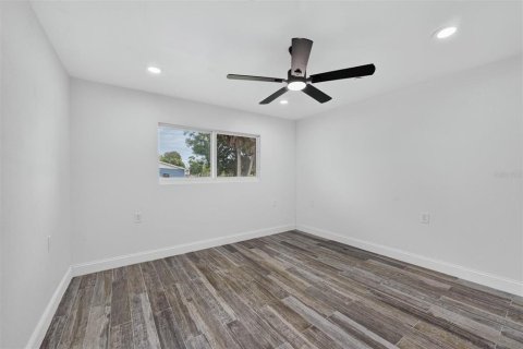 Villa ou maison à vendre à Punta Gorda, Floride: 4 chambres, 192.49 m2 № 2355927 - photo 19