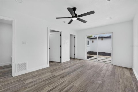 Villa ou maison à vendre à Punta Gorda, Floride: 4 chambres, 192.49 m2 № 2355927 - photo 27
