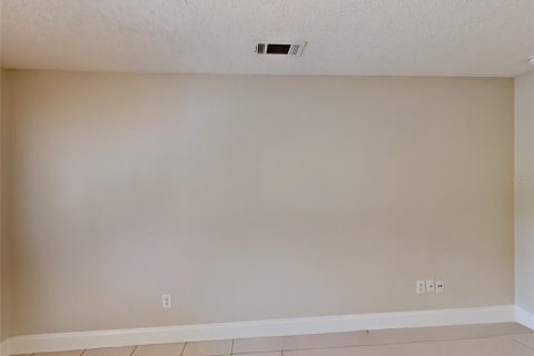 House in Orlando, Florida 4 bedrooms, 97.55 sq.m. № 1765553 - photo 21