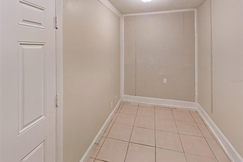 House in Orlando, Florida 4 bedrooms, 97.55 sq.m. № 1765553 - photo 15