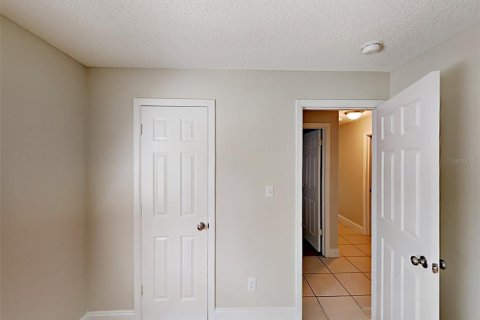 House in Orlando, Florida 4 bedrooms, 97.55 sq.m. № 1765553 - photo 8